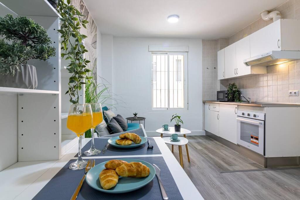 Churruca Apartments! マラガ エクステリア 写真